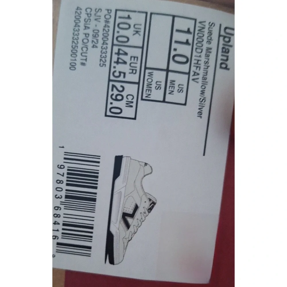 VANS Upland Suede White Black Offwhite Skate Sneaker Men's US Size 11